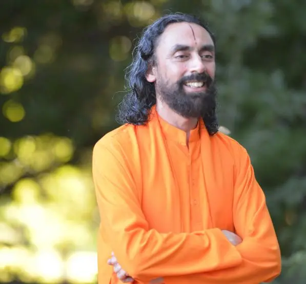 Swami Mukundananda Teaching